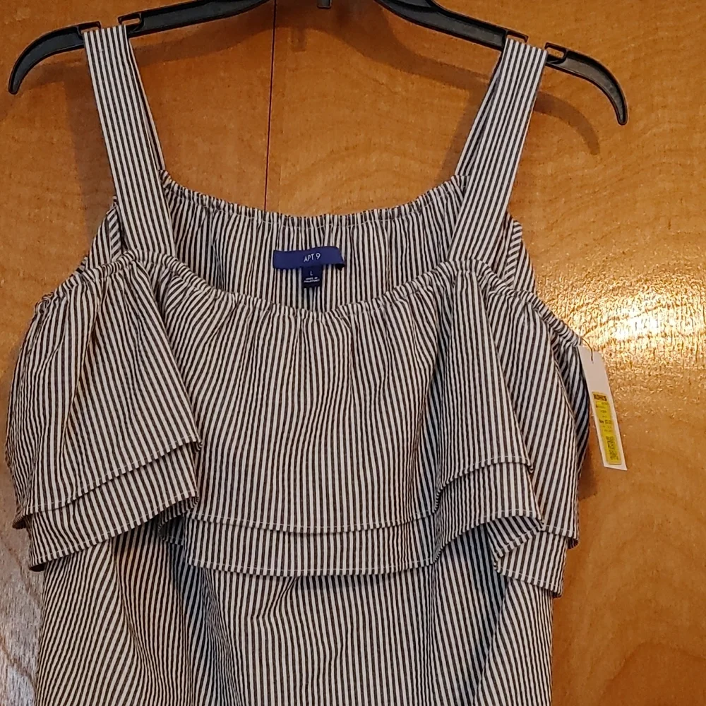 Striped Ruffle Sleeveless Top - Picture 2 of 6